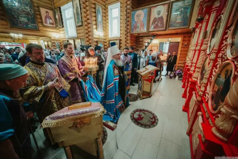 В неделю 15-ю по Пятидесятнице митрополит Иосиф совершил богослужения в храмах города Ульяновска