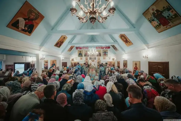 В праздник Рождества Богородицы митрополит Иосиф посетил соименный храм в Ульяновске