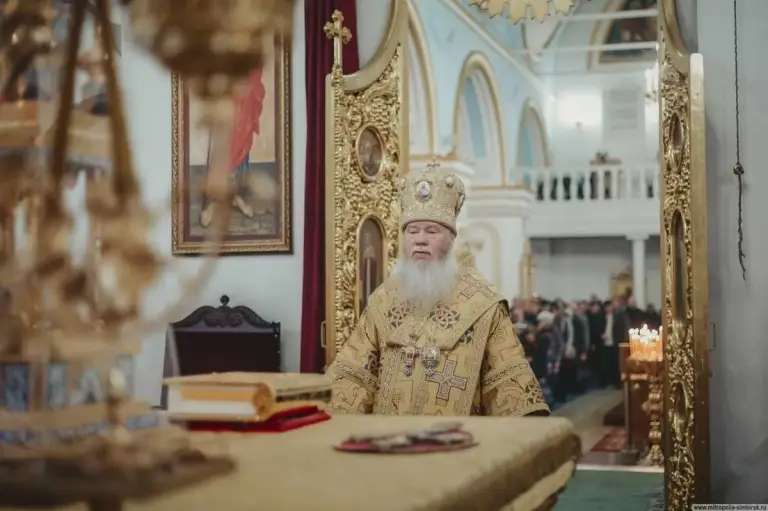В Неделю 24-ю по Пятидесятнице, митрополит Иосиф совершил богослужения в Спасо-Вознесенском кафедральном соборе г. Ульяновска