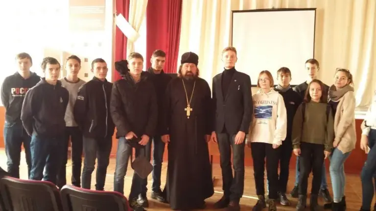 В железнодорожном техникуме прошел «Урок духовности» и презентация православного молодежного движения епархии