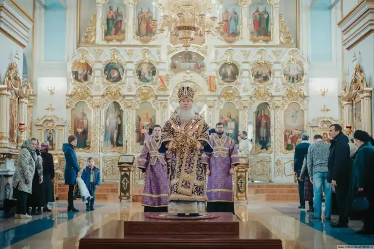 15 марта в Неделю 2-ю Великого поста митрополит Иосиф совершил богослужения и первую Пассию