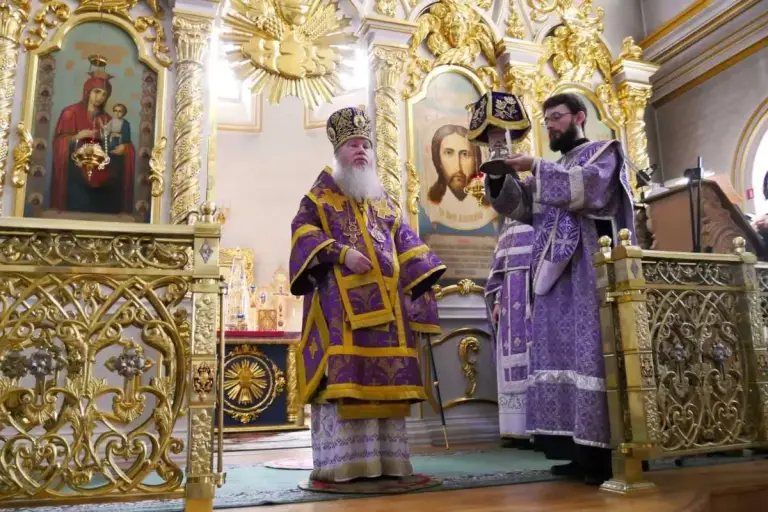 Богослужения в честь памяти святых благоверных князей Феодора Смоленского,  Давида и Константина, Ярославских чудотворцев