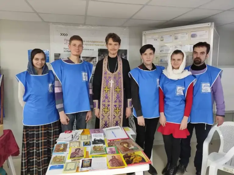 Православная молодежь и священнослужители епархии принимают участие в работе выставки-ярмарки «Симбирск Православный»