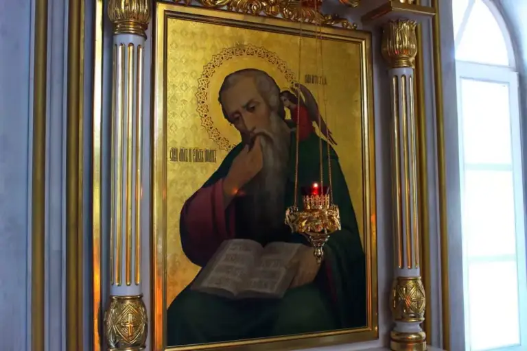 Богослужения в день памяти святого апостола и евангелиста Иоанна Богослова