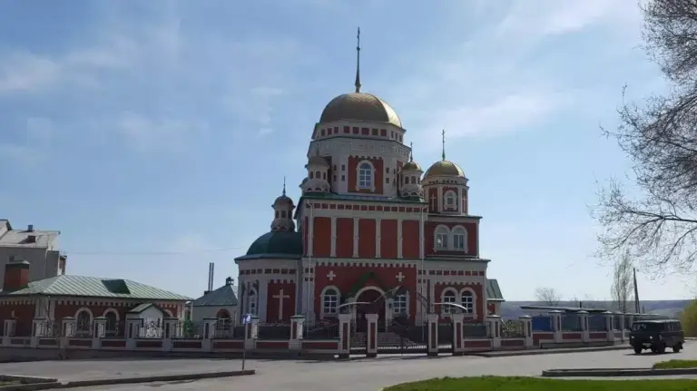 В Новоульяновске на Троицком приходе отметили День отца