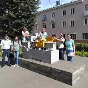 хъ1