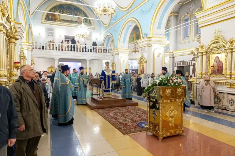 Всенощное бдение в Спасо-Вознесенском кафедральном соборе Ульяновска