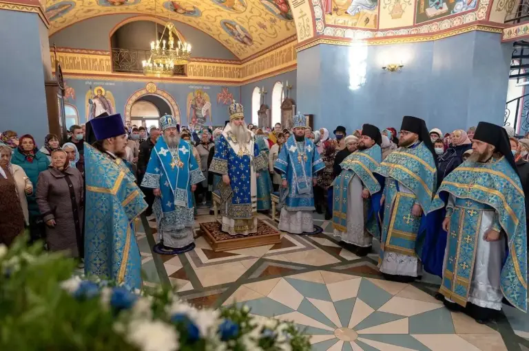 Божественная литургия в Кафедральном соборе в честь Рождества Пресвятой Богородицы г. Инза