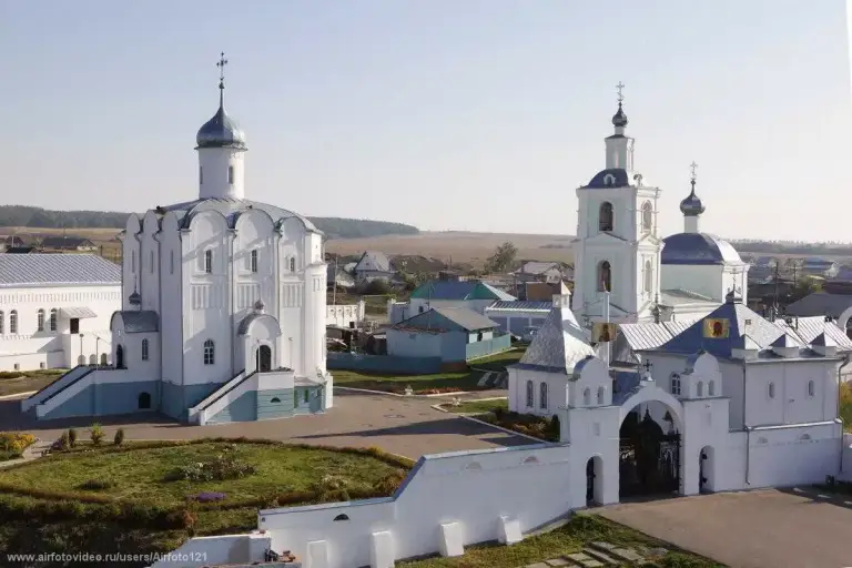В храмах села Арское были совершены молебны на начало учебного года