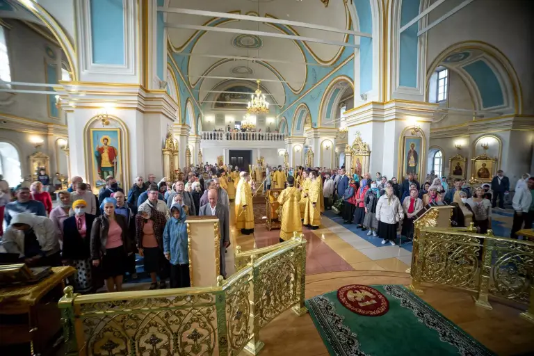 В День города Митрополит Лонгин совершил благодарственный молебен