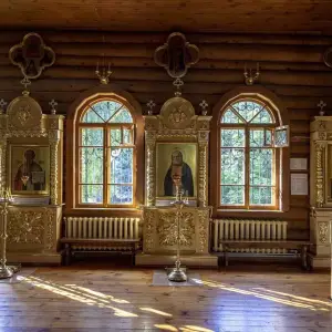ХРАМ В ЧЕСТЬ БЕССРЕБРЕННИКОВ КОСМЫ И ДАМИАНА 4