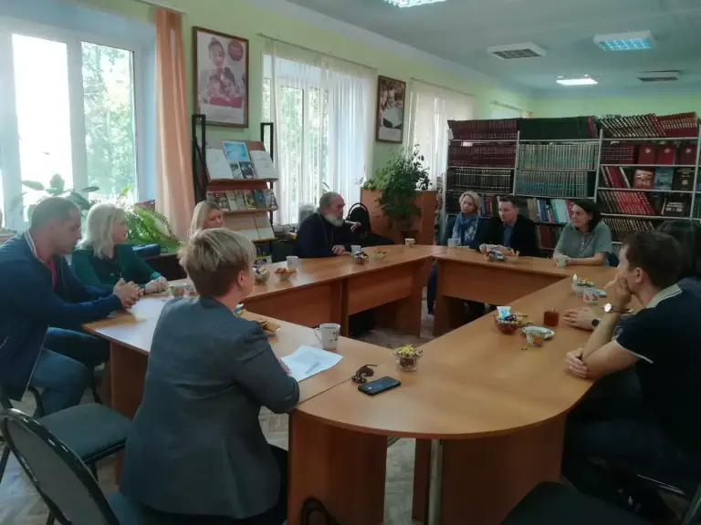 Священнослужитель поздравил жителей Новоульяновска с Днем семейного общения
