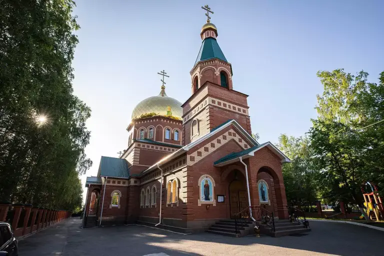 Храм во имя Предтечи и Крестителя Господня Иоанна и храм во имя святых праведных Иоакима и Анны г. Ульяновска