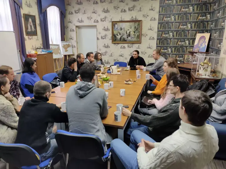 «Наше сердце бьется не для нас». С православной молодежью Симбирска побеседовали о смысле жизни