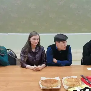 у5