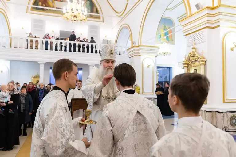 Всенощное бдение в Спасо-Вознесенском кафедральном соборе Ульяновска
