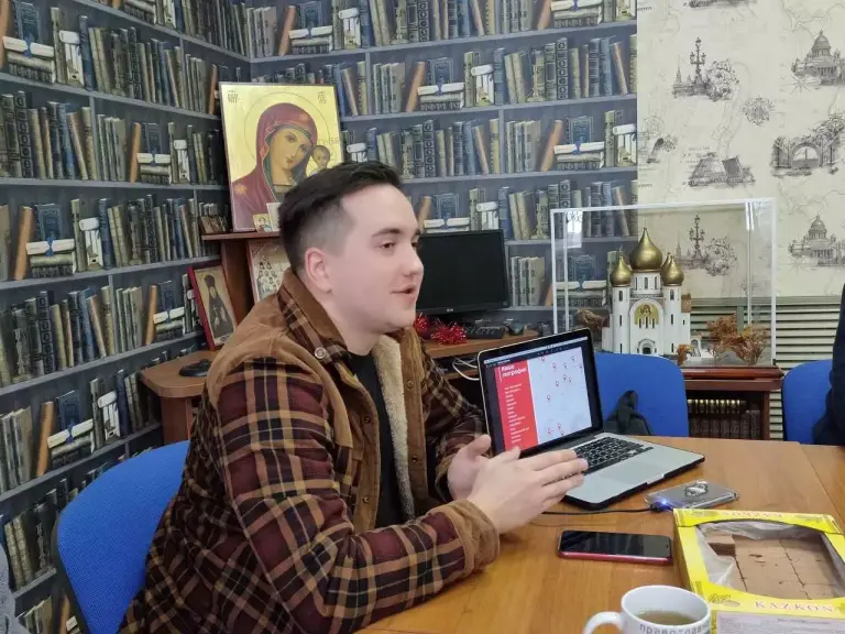 В гостях у молодежного клуба «Спас» побывал куратор социальной платформы «Твой час» Даниил Намисник