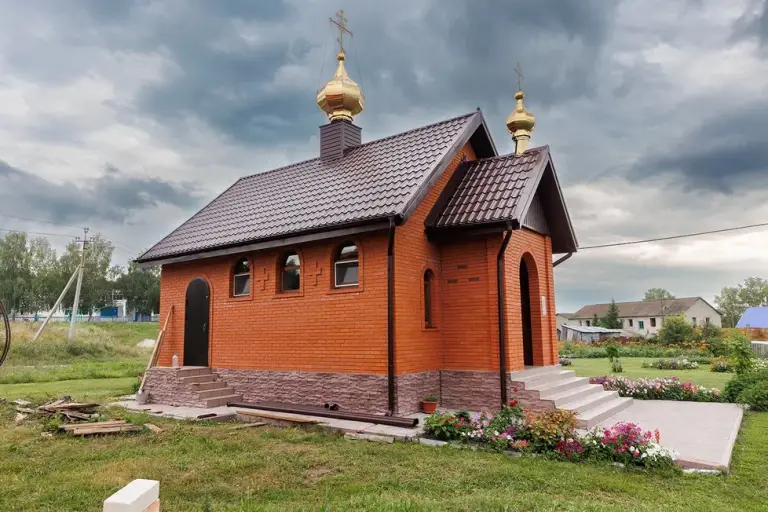 Храм во имя святителя Николая Чудотворца п. Зеленая Роща