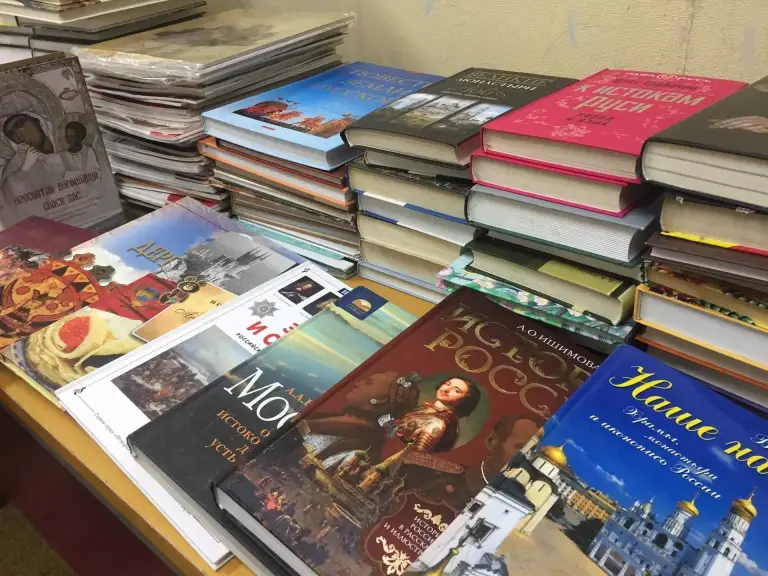 ЕОРОИК принял участие в общероссийской акции «Дарите книги с любовью»