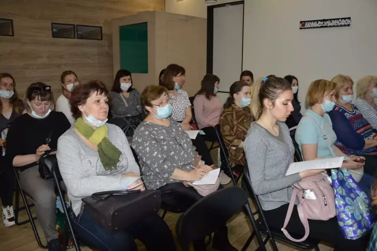 С педагогами Ульяновска обсудили христианские мотивы сказки С.Т. Аксакова «Аленький цветочек»