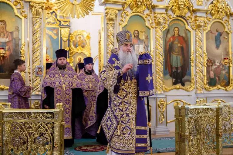 Всенощное бдение в Спасо-Вознесенском кафедральном соборе Ульяновска