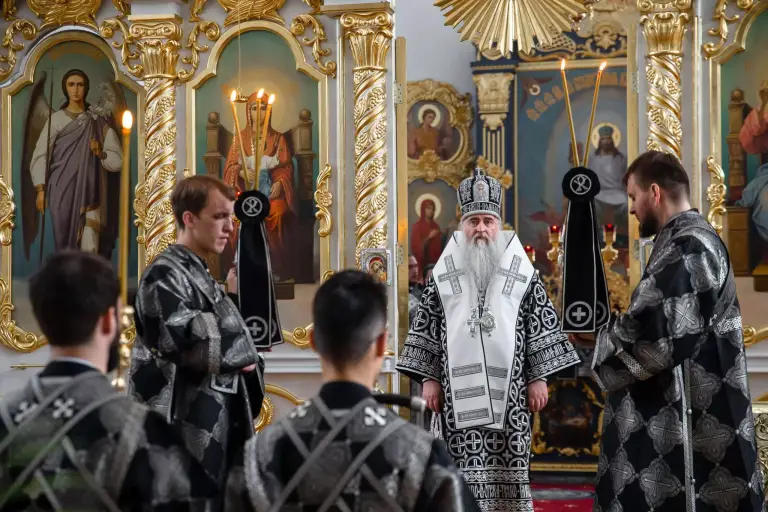 Литургия Преждеосвященных Даров в Спасо-Вознесенском кафедральном соборе Ульяновска