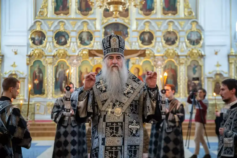 Утреня Великой Пятницы в Спасо-Вознесенском кафедральном соборе Ульяновска