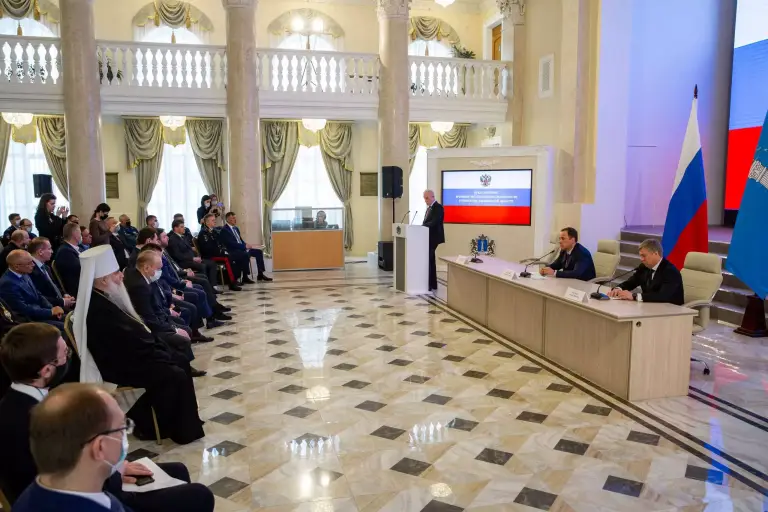 Митрополит Лонгин принял участие во встрече-представлении врио губернатора Ульяновской области Алексея Русских