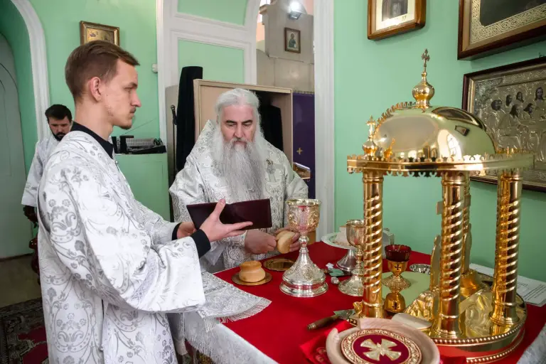 Божественная литургия в Воскресенско-Германовском храме Ульяновска
