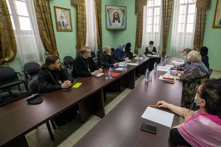 Митрополит Симбирский и Новоспасский Лонгин провел собрание по реализации программы «Социокультурные истоки»