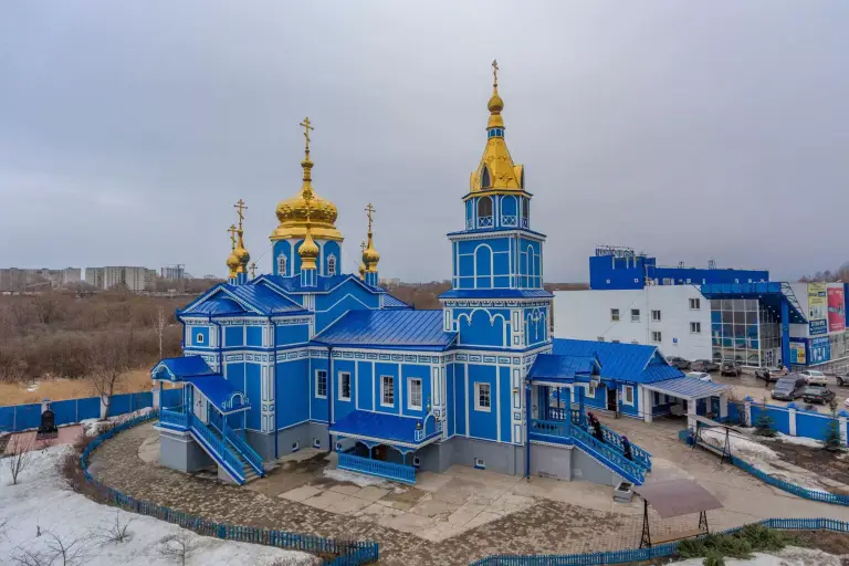 В праздник Благовещения Пресвятой Богородицы Митрополит Лонгин совершил Божественную литургию в Благовещенском храме Ульяновска