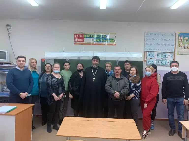 Родителям учеников ульяновской школы № 29 рассказали о модуле «Основы православной культуры»