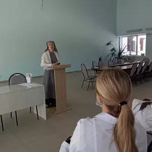 в3