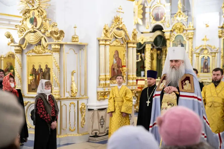 Митрополит Симбирский и Новоспасский Лонгин: ответы на вопросы читателей епархиальных СМИ