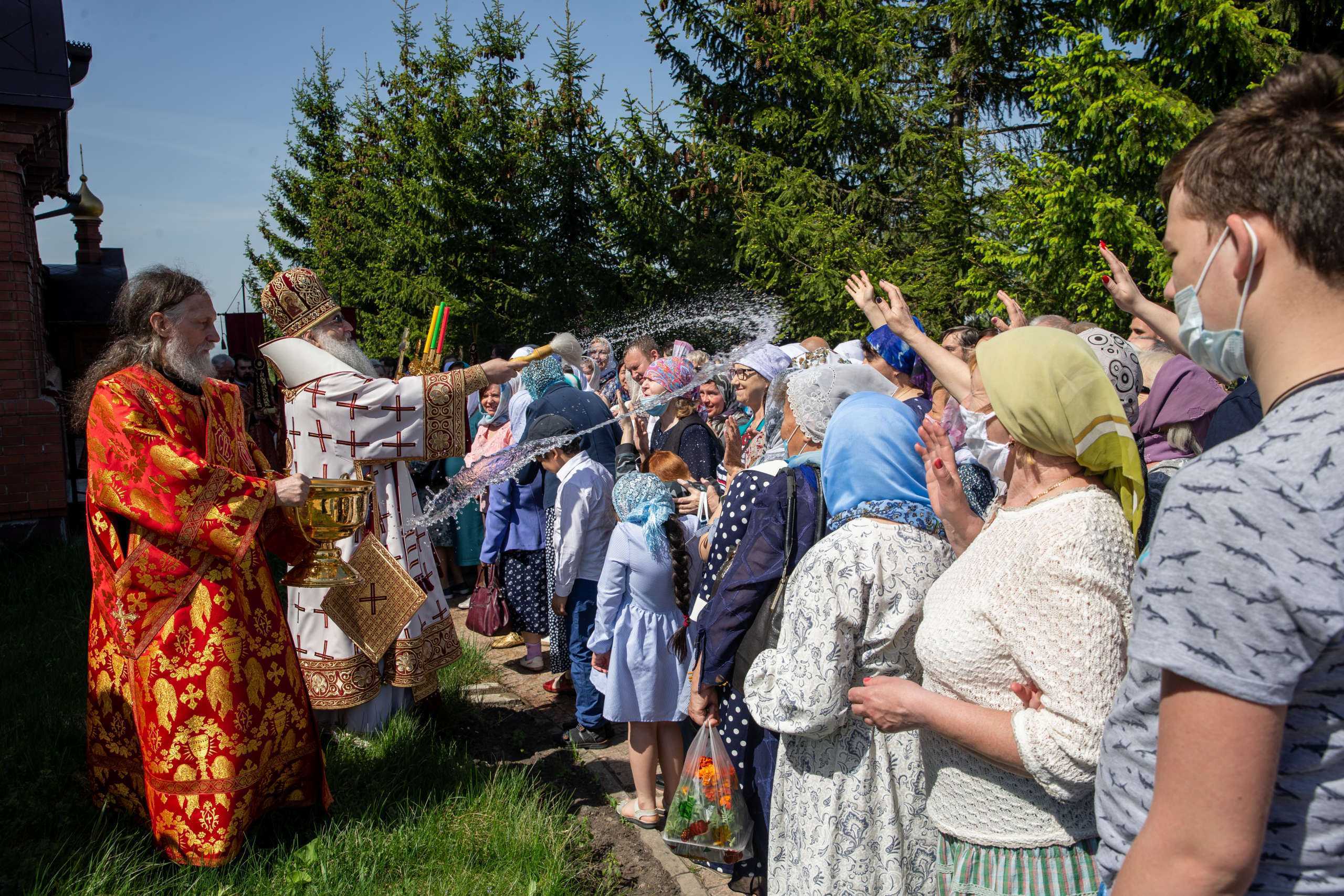 Женский монастырь Комаровка.