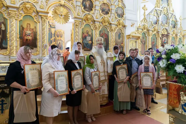 В Спасо-Вознесенском соборе встретили Жадовскую икону Божией Матери и наградили врачей, борющихся с коронавирусом