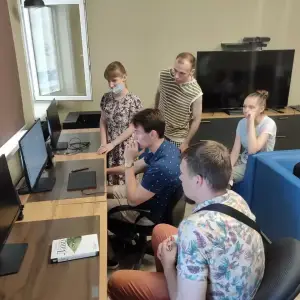 aKlUOHIzBW8