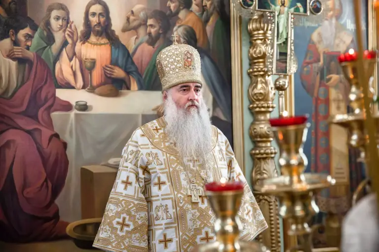 Божественная литургия в храме в честь иконы Божией Матери «Неопалимая Купина» Ульяновска