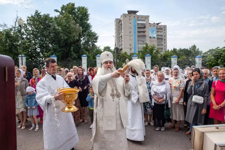 Божественная литургия в Спасо-Вознесенском кафедральном соборе Ульяновска