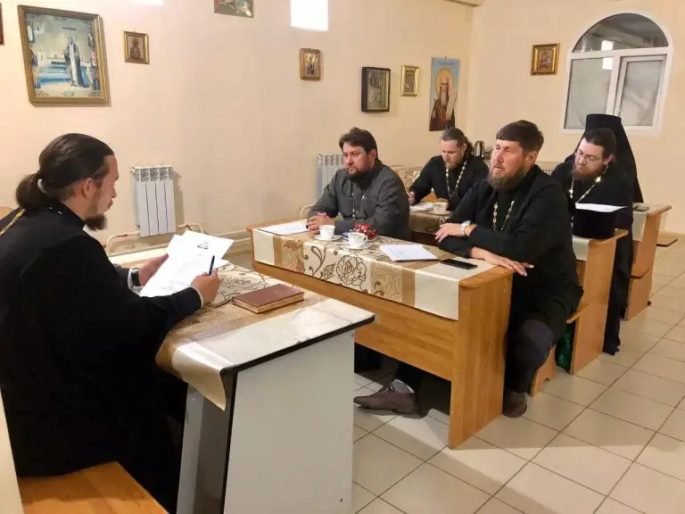 В благочиниях епархии прошли собрания духовенства