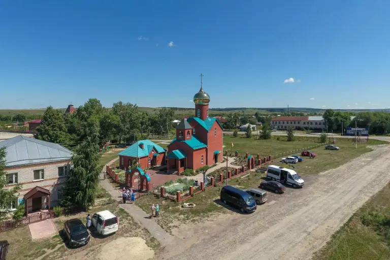 Великое освящение храма в честь Рождества Христова в с. Усть-Урень. Видео