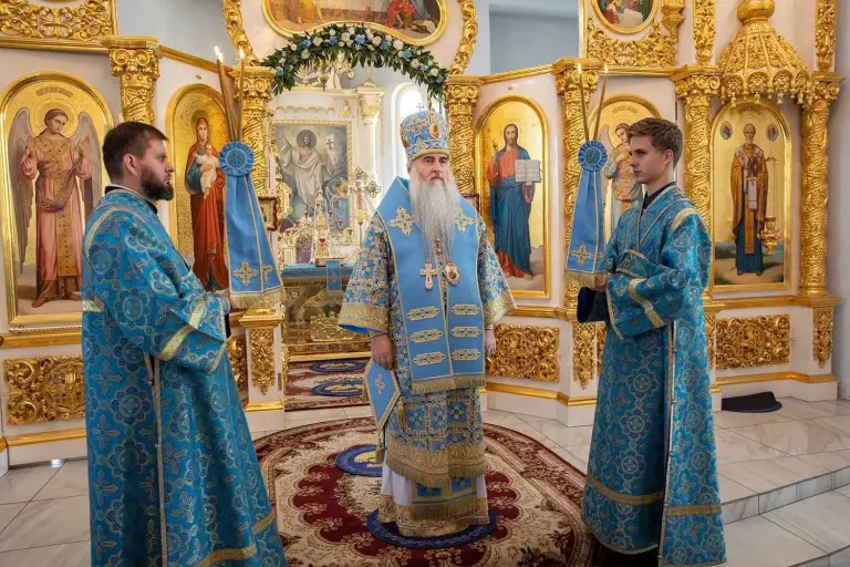 Божественная литургия в храме во имя святителя Николая Чудотворца Ульяновска