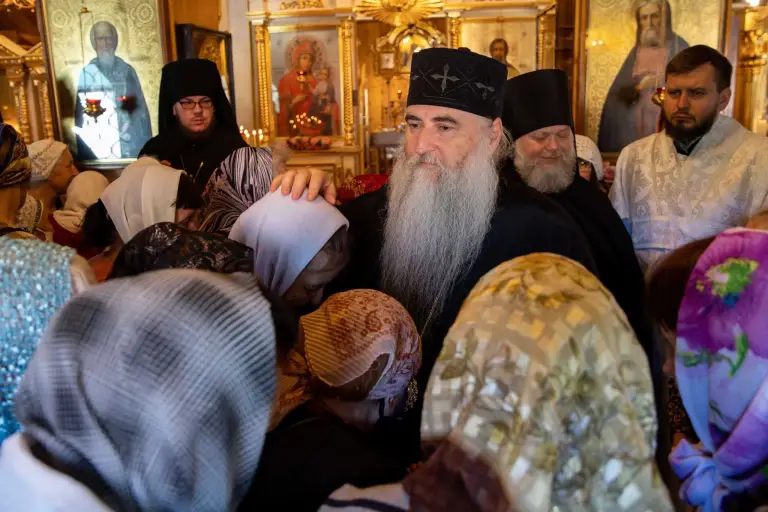 Божественная литургия в храме во имя великомученика и целителя Пантелеимона г. Ульяновска