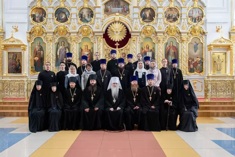 Божественная литургия в Спасо-Вознесенском кафедральном соборе Ульяновска