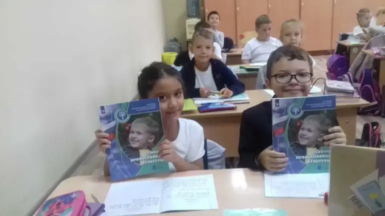 Симбирская епархия передала школам города и области учебники для изучения курса «Основы православной культуры»
