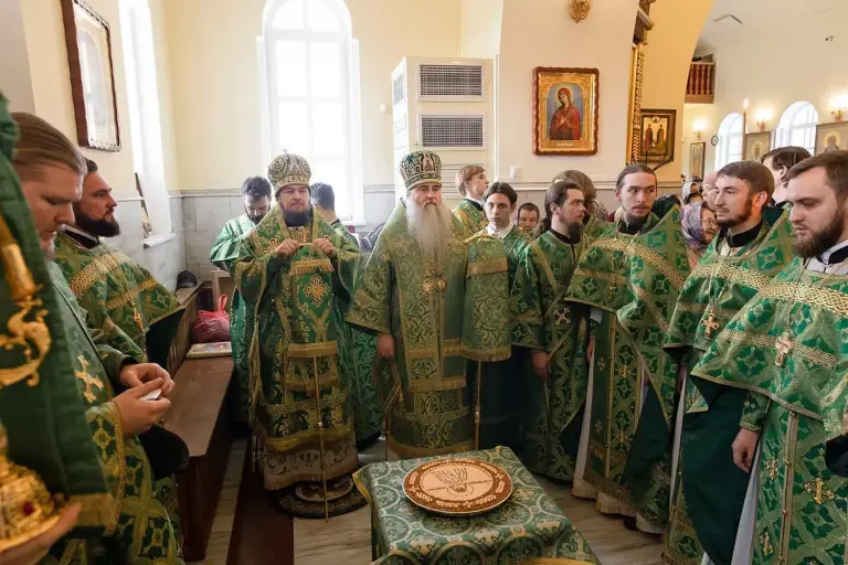 Митрополит Лонгин и Епископ Диодор совершили Божественную литургию в день памяти преподобноисповедника Гавриила Мелекесского