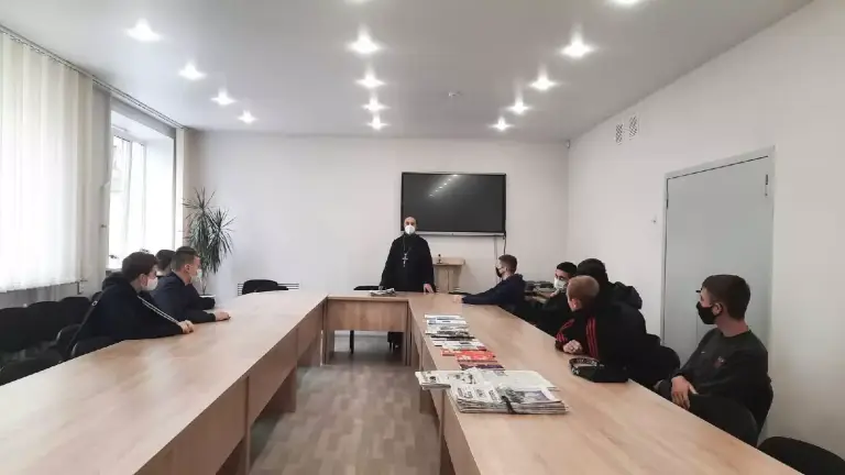 Руководитель миссионерского отдела Симбирской епархии встретился со студентами Ульяновского техникума железнодорожного транспорта
