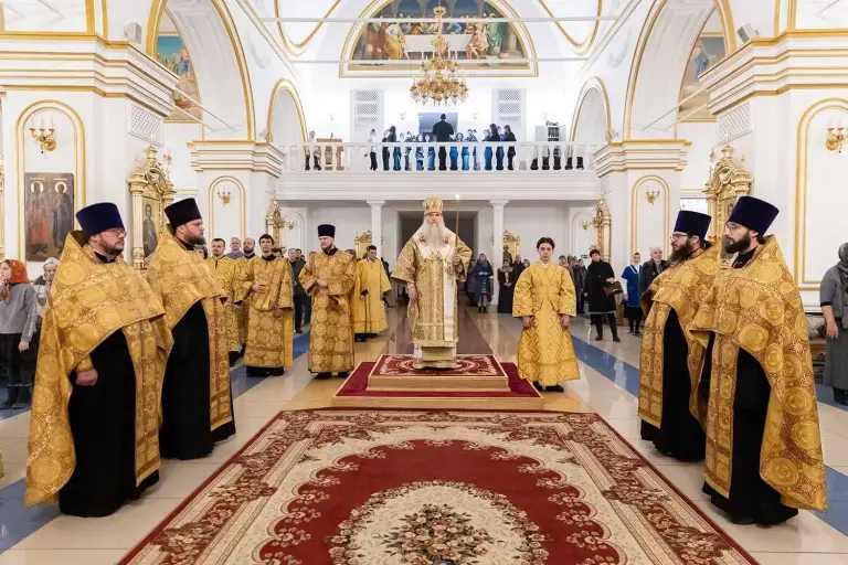 Всенощное бдение в Спасо-Вознесенском кафедральном соборе Ульяновска