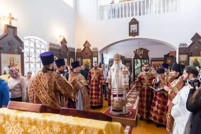 Церковь молится о здравии Святейшего Патриарха Кирилла в день его 75-летнего юбилея