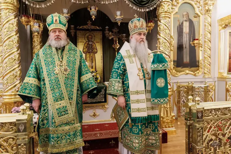 Божественная литургия и молебен в Спасо-Вознесенском кафедральном соборе Ульяновска